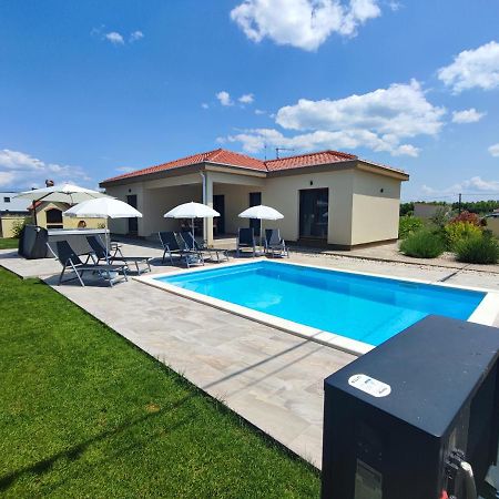 פריבלאקה Villa Mattina, With Heated Pool And Jacuzzi מראה חיצוני תמונה