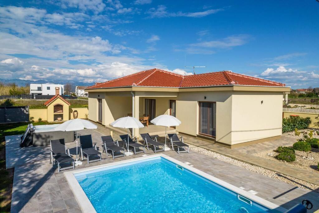 פריבלאקה Villa Mattina, With Heated Pool And Jacuzzi מראה חיצוני תמונה