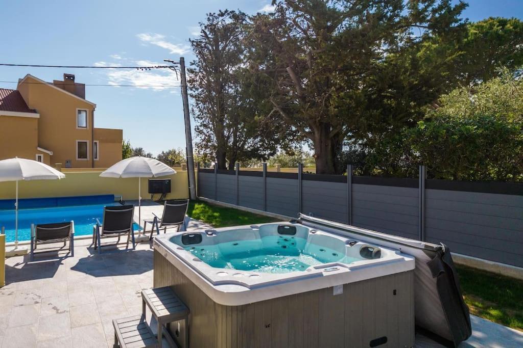 פריבלאקה Villa Mattina, With Heated Pool And Jacuzzi מראה חיצוני תמונה