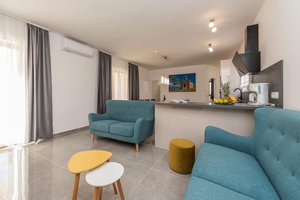 פריבלאקה Villa Mattina, With Heated Pool And Jacuzzi מראה חיצוני תמונה